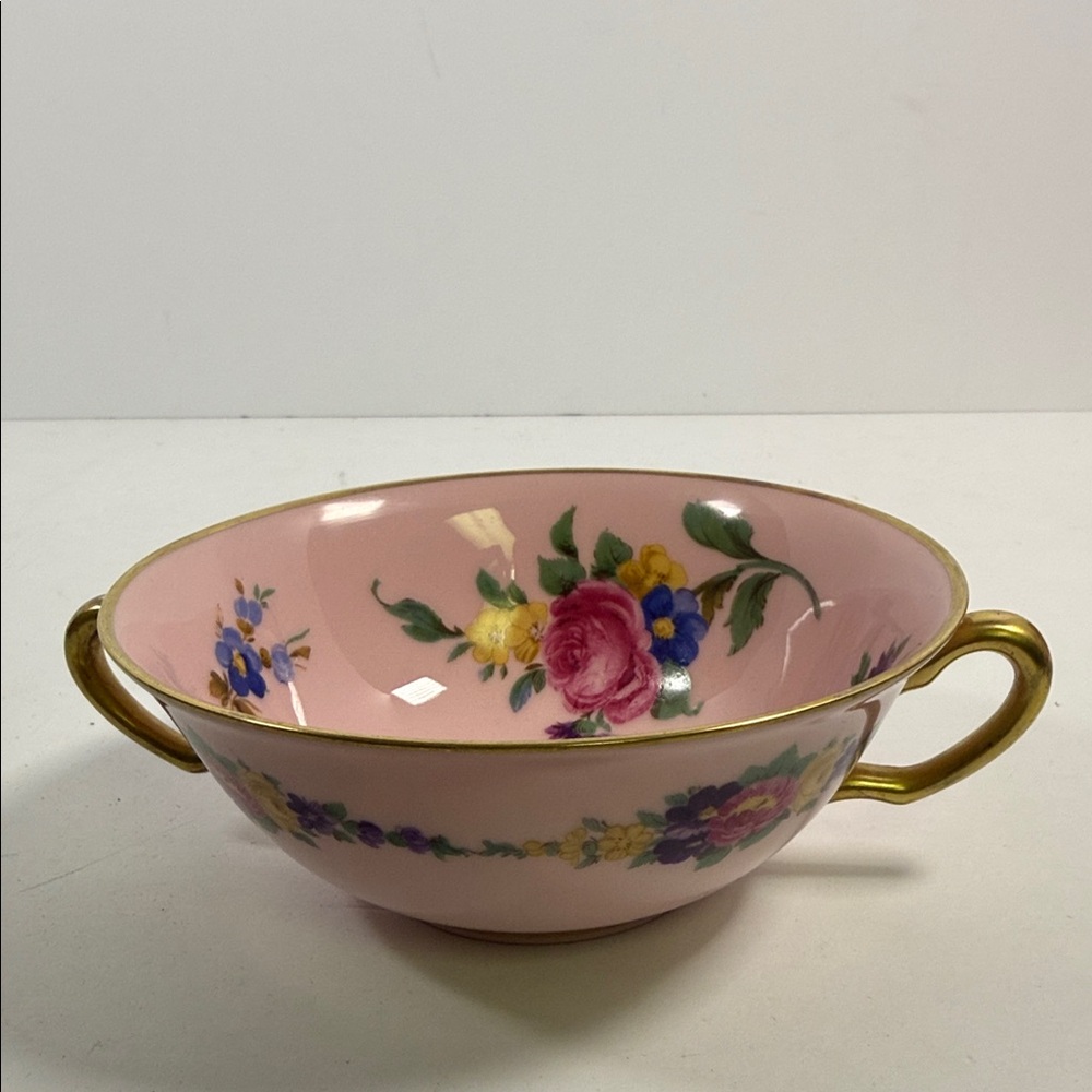 Black Knight Charming Pink Floral Tea Cup with Gold Handles